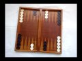 Табла с пулове за игра в дървена кутия, голяма, от старите , снимка 1 - Шах и табла - 43572159