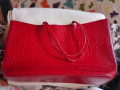 Червена чанта еко кожа тип имитира лак, снимка 1