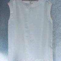 Нежна блуза-потник,100%коприна,BENETTON, снимка 2 - Корсети, бюстиета, топове - 28302435