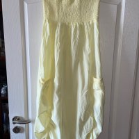 Страхотна дълга патешко жълта рокля one size размер, снимка 7 - Рокли - 37532165