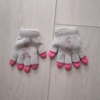Ръкавички, снимка 1 - Бебешки якета и елеци - 37959256