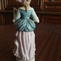 Порцеланова фигура, статуетка, старинна, бисквитен порцелан, снимка 4 - Антикварни и старинни предмети - 43831273
