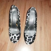Дамски обувки на ток, снимка 2 - Дамски елегантни обувки - 33034190