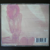 Rihanna – Loud 2010, снимка 3 - CD дискове - 42950328