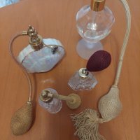 Стари шишенца за парфюми , снимка 2 - Антикварни и старинни предмети - 43084834