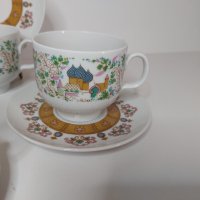 Ръчно рисуван порцеланов сервиз за чай с руски мотиви - Reichenbach, Германия., снимка 4 - Сервизи - 43913685