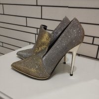 Сребърно-златисти елегантни обувки , снимка 1 - Дамски елегантни обувки - 40309087