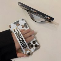 калъф за телефон кейс Moschino / iPhone 15, снимка 5 - Калъфи, кейсове - 42893451