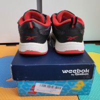 Детски маратонки Reebok , снимка 2 - Детски маратонки - 40261733