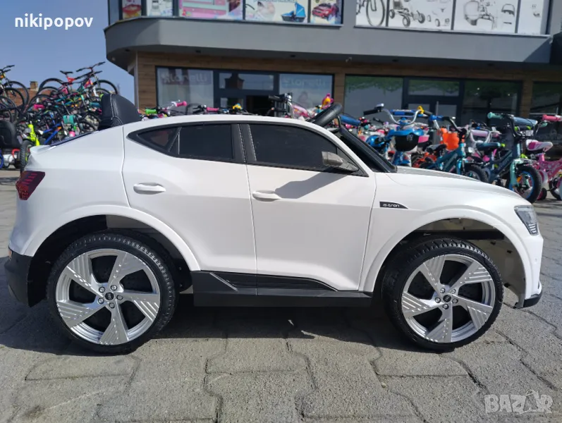 AUDI Акумулаторен джип Audi Sportback, снимка 1