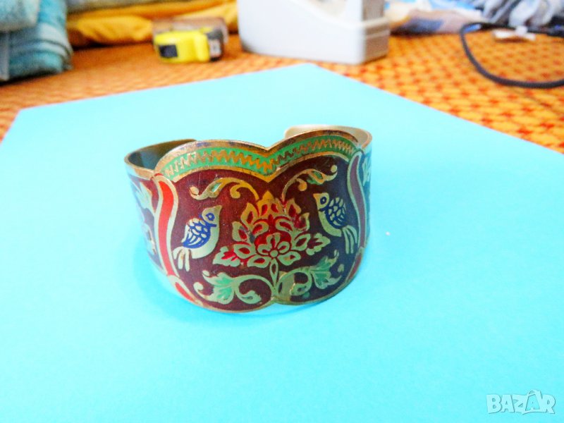 Стара солидна бронзова възрожденска гривна 1760 - 1878г  с емайл с фолклорни мотиви, птички и цветя, снимка 1