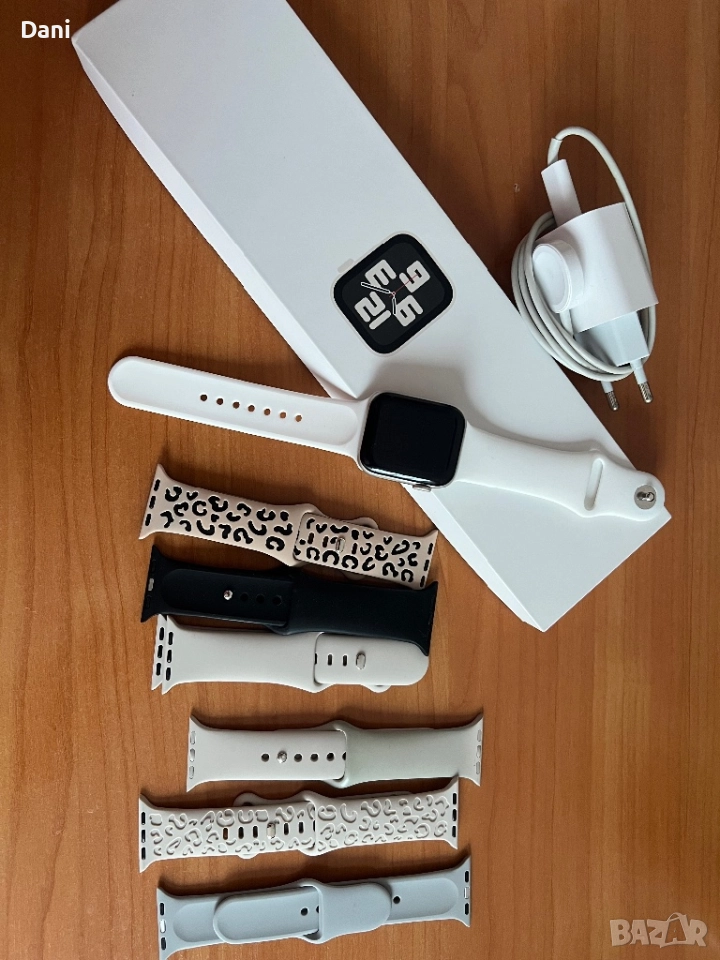 Apple Watch SE 2 40mm, снимка 1