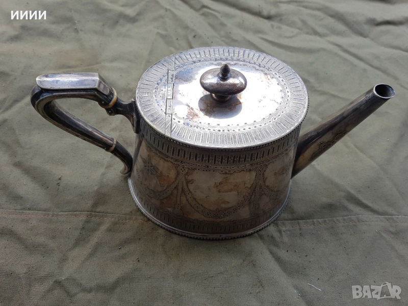 Посребрен чайник, снимка 1