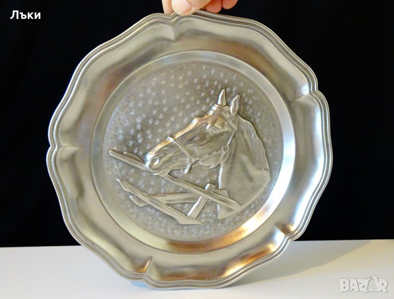 Кон пано,чиния от калай. , снимка 1