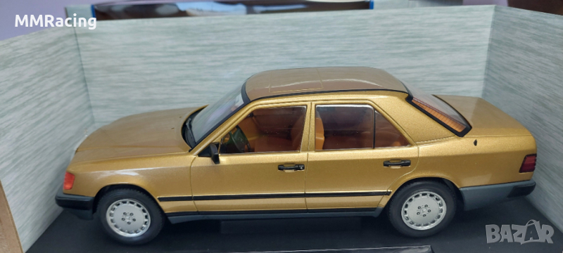 Мерцедес 300Е 1:18, снимка 1
