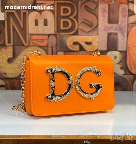 Дамска чанта Dolche&Gabbana оранжева, снимка 1