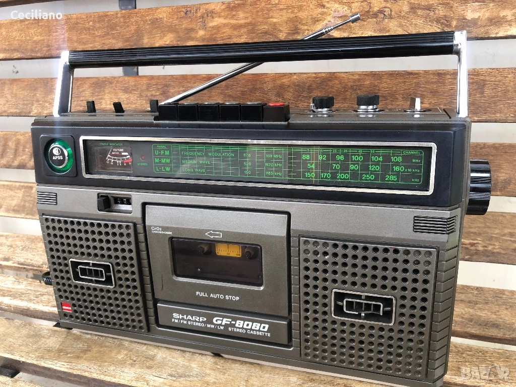 Радиокасетофон Sharp GF-8080E , снимка 1