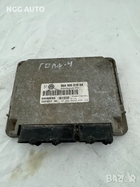 Компютър Двигател ECU Siemens 06A 906 019 AK, 06A906019AK, 5WP4371 03, снимка 1
