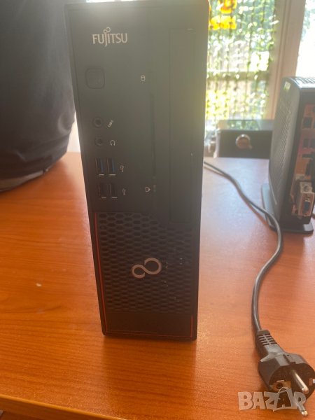 Компютър fujitsu, снимка 1