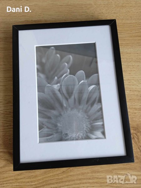 черно-бял принт в черна метална рамка, снимка 1