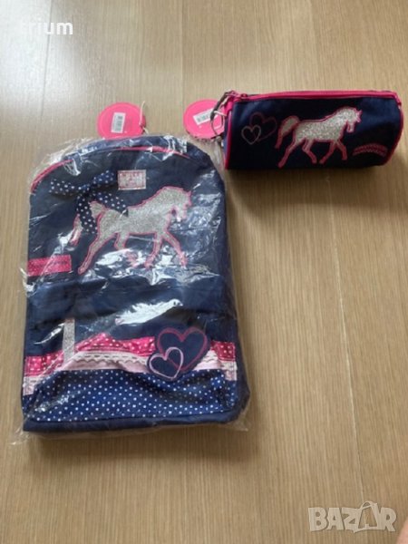 Детска раница и несесер с конче Milky X Kiss, нови, снимка 1
