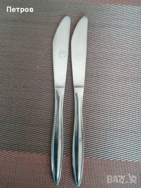 Продавам автентични трапезни ножове.Балкан турист с оригинален щемпел .Обявената цена е за двата.., снимка 1