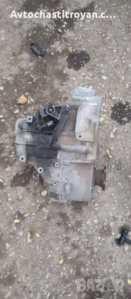 6 Степенна скоростна кутия - Skoda Octavia III 2013, снимка 1