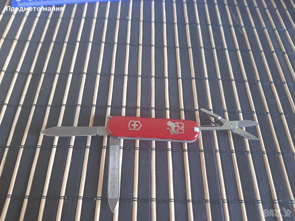 Колекционерско джобно Victorinox викторинокс зодиак, снимка 1