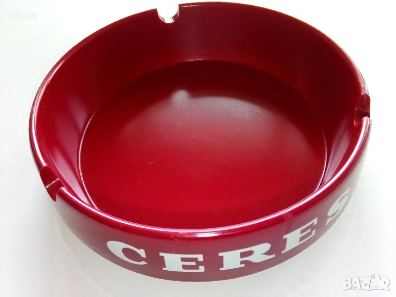 Пепелник, снимка 1