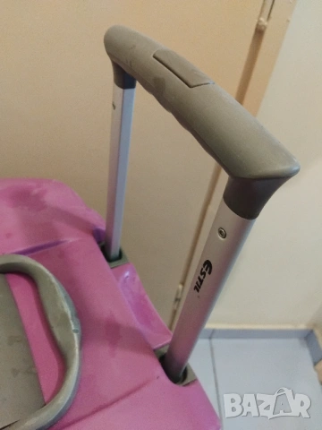 Estil Голям оригинален твърд куфар 77 см., снимка 4 - Куфари - 53380002