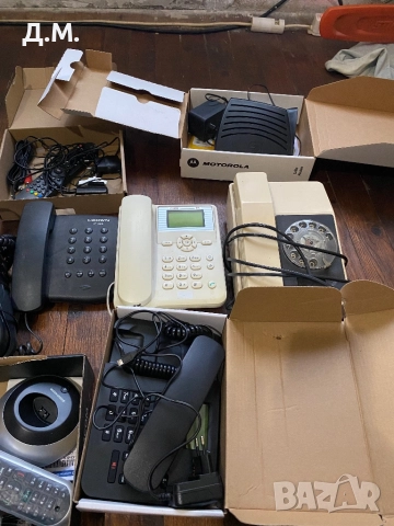 Лот от стари телефони и приемници -50Лв., снимка 3 - Колекции - 52213351