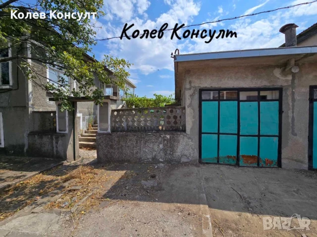 Продавам двуетажна къща в село Горски Извор , снимка 3 - Къщи - 51411221