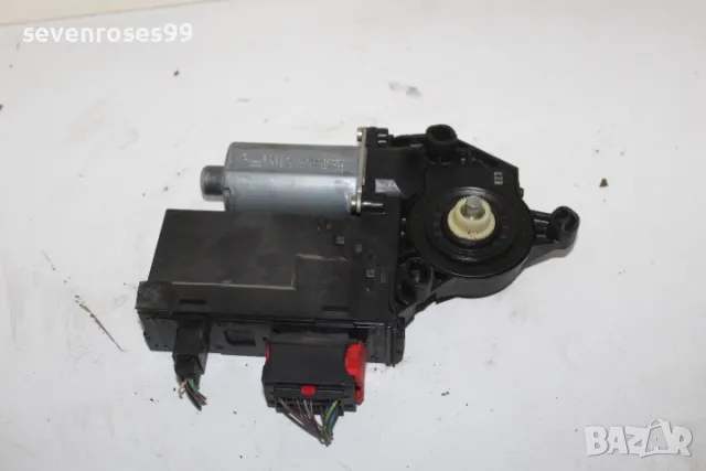 Мотор стъкло предно дясно Пежо 307 св комби 2002 1.6i Peugeot 307SW 9634457480, снимка 3 - Части - 48246368