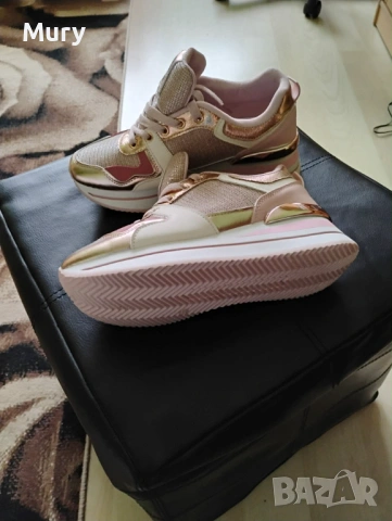 Дамски маратонки, снимка 3 - Маратонки - 53232752