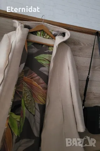 Палто с качулка , снимка 4 - Палта, манта - 49184396