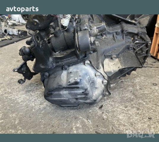 Toyota avensis verso 2.0d4d 2005година 5скорости ръчка Скоростна Кутия, снимка 7 - Части - 40701959