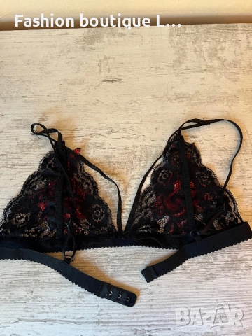 Дантелено черно бюстие с прибира бродерия с цветя и ленти през гърдите 🖤❤️🖤, снимка 5 - Бельо - 51465038