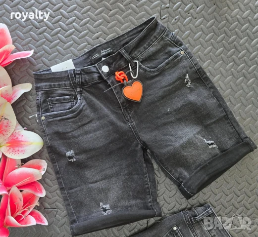 Дамски дънкови панталонки, снимка 3 - Къси панталони и бермуди - 51222264