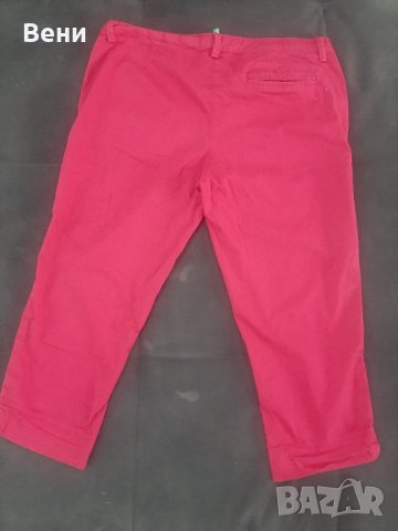 Дамски бермуди BENETTON в цикламено, снимка 3 - Къси панталони и бермуди - 37508742