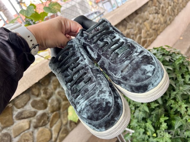 Nike Air Force 1 Lv8 Velvet — номер 40, снимка 5 - Маратонки - 37588200