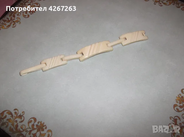 Старинна дамска гривна от слонова кост, от преди забраната., снимка 3 - Гривни - 47583439