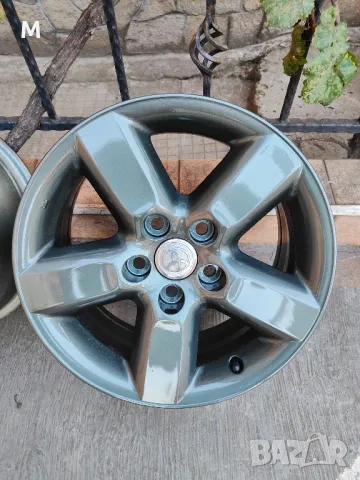 Тойота Рав 4 , снимка 3 - Гуми и джанти - 47335726