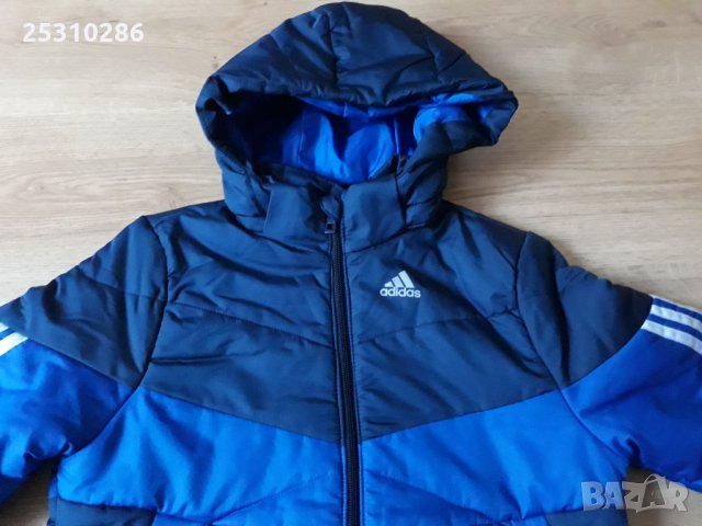 Яке Adidas в синьо, снимка 1 - Детски якета и елеци - 34613395