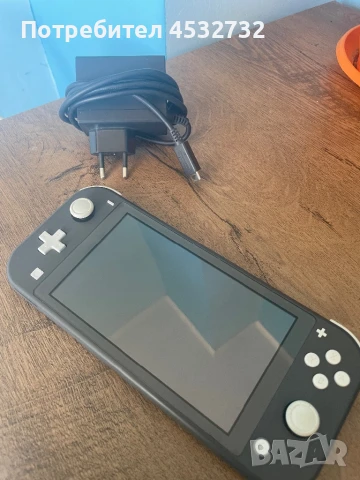 Nintendo Switch Lite + 2 игри, снимка 1