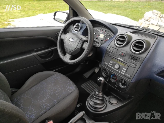 FORD FIESTA /// BENZIN / EURO 4 🇮🇹, снимка 9 - Автомобили и джипове - 48212404