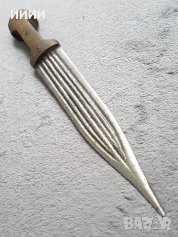 Кавказки кинжал кама, снимка 3 - Антикварни и старинни предмети - 51748828