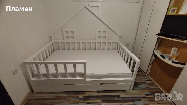 Детско легло тип къщичка, снимка 1 - Бебешки легла и матраци - 39843011