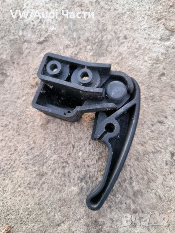 Дръжка за жило преден капак за Ауди А3 С3 Audi A3 S3 , снимка 2 - Части - 43479232