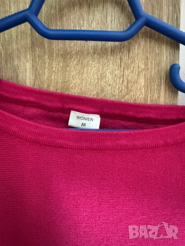 Дамски пуловер , снимка 2 - Блузи с дълъг ръкав и пуловери - 52935851