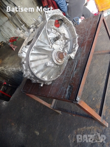 Скоростна кутия за 205 1.9 100 коня за части , снимка 3 - Части - 52591589